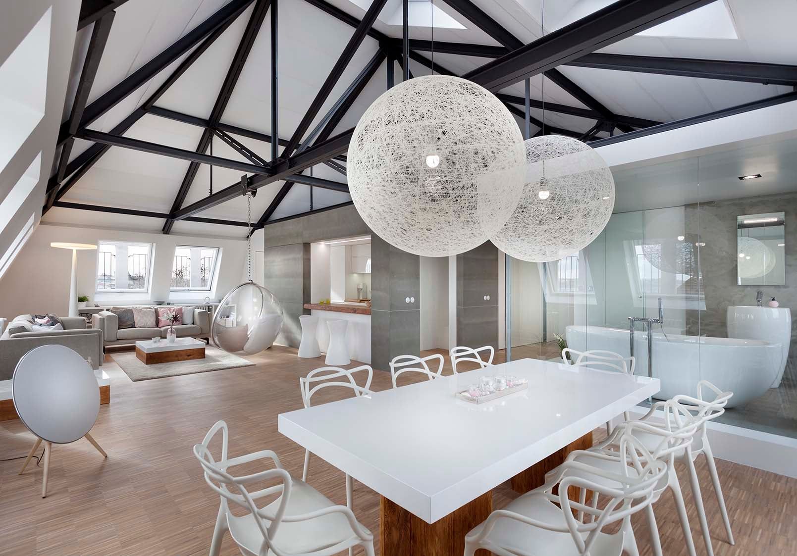 Podkrovní byt Praha - 1