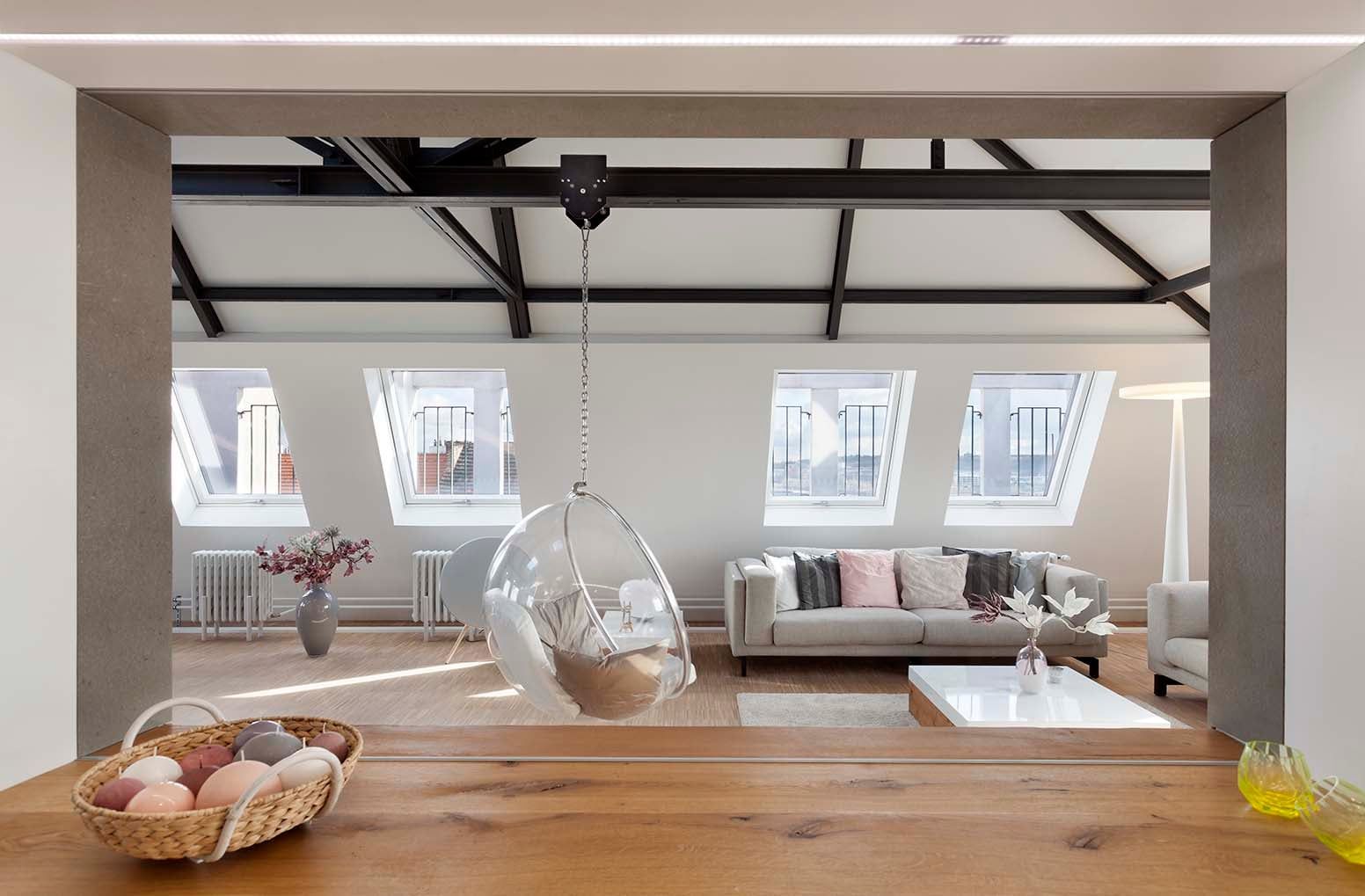 Podkrovní byt Praha - 11