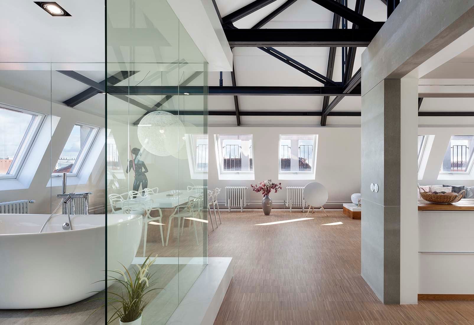 Podkrovní byt Praha - 12